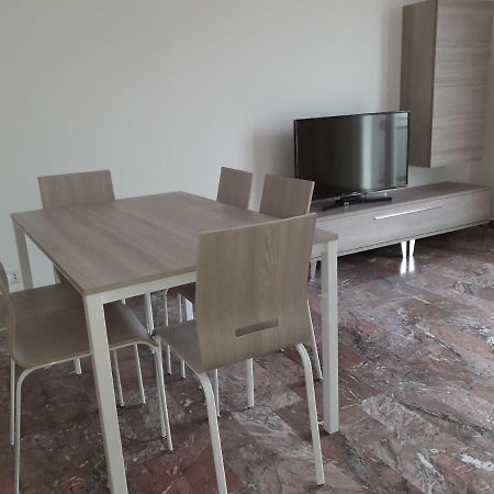 Appartamento Al Corso - Only Family Mestre Bagian luar foto